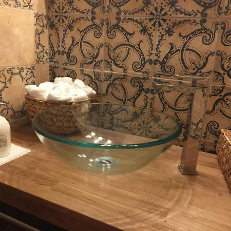 Violette Rum i privatbostad Bordeaux