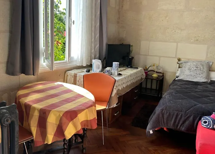 Quarto em Acomodações Particulares Violette Bordéus