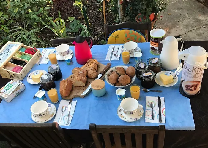 Violette Séjour chez l'habitant *
